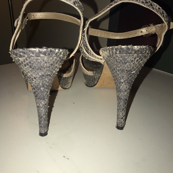 Stuart Weitzman platform heels size 11 EUC - Picture 6 of 6